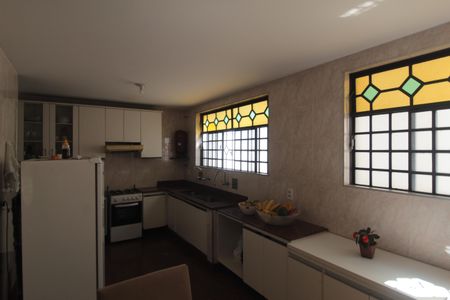 Casa à venda com 497m², 5 quartos e 4 vagasCozinha