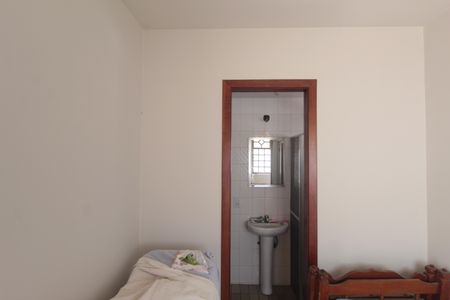 Casa à venda com 497m², 5 quartos e 4 vagasQuarto de Serviço