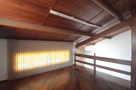 Casa à venda com 497m², 5 quartos e 4 vagasSala 3