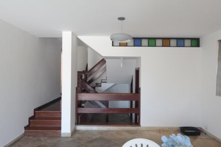 Casa à venda com 497m², 5 quartos e 4 vagasSala 5