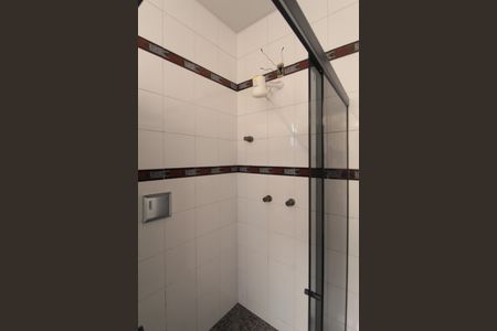 Casa à venda com 497m², 5 quartos e 4 vagasBanheiro da Suite 1