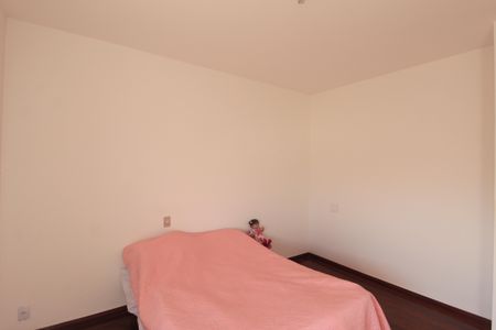 Casa à venda com 497m², 5 quartos e 4 vagasQuarto 2