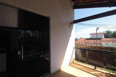 Casa à venda com 497m², 5 quartos e 4 vagasVaranda da Suite 1