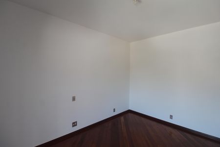 Casa à venda com 497m², 5 quartos e 4 vagasSuite 2