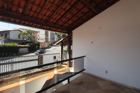 Casa à venda com 497m², 5 quartos e 4 vagasVaranda da Suite 1