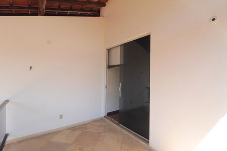 Casa à venda com 497m², 5 quartos e 4 vagasVaranda da Suite 1