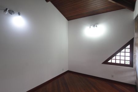 Casa à venda com 497m², 5 quartos e 4 vagasSala 1
