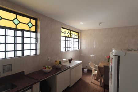 Casa à venda com 497m², 5 quartos e 4 vagasCozinha