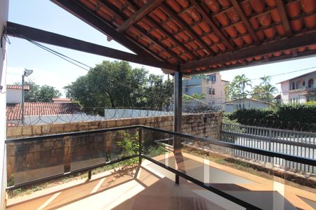 Casa à venda com 497m², 5 quartos e 4 vagasVaranda da Suite 1