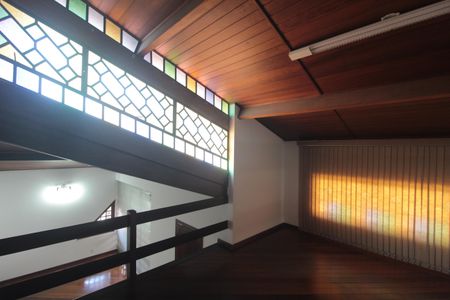Casa à venda com 497m², 5 quartos e 4 vagasSala 3