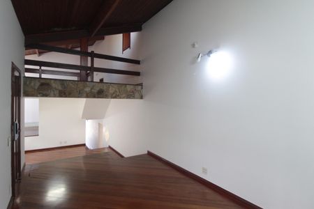 Casa à venda com 497m², 5 quartos e 4 vagasSala 1