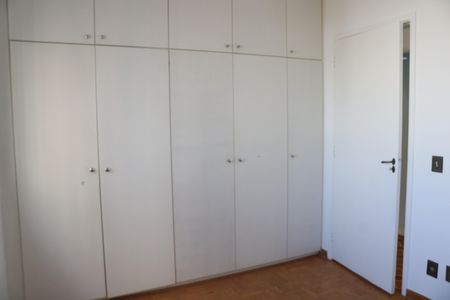 Apartamento para alugar com 102m², 3 quartos e 2 vagasQuarto 2