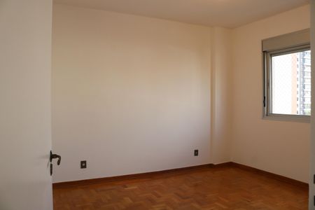 Apartamento para alugar com 102m², 3 quartos e 2 vagasQuarto 3