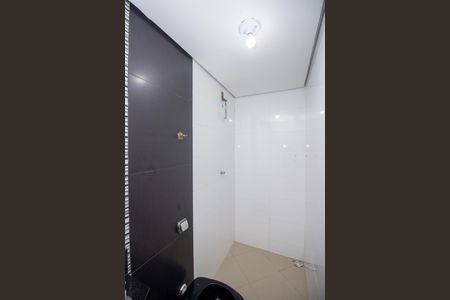 Casa para alugar com 380m², 5 quartos e 4 vagasBanheiro Social 1