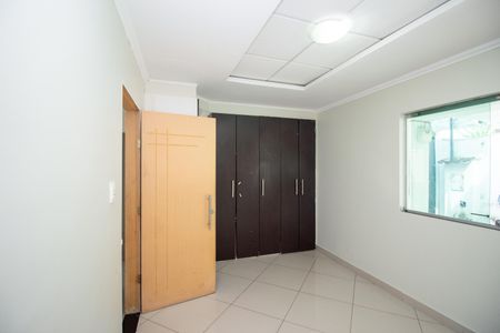 Casa para alugar com 380m², 5 quartos e 4 vagasQuarto Suíte