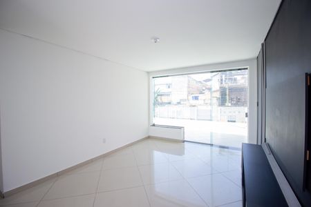 Casa para alugar com 380m², 5 quartos e 4 vagasSala de TV