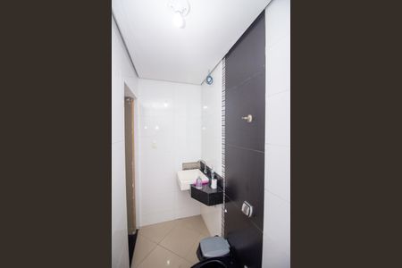 Casa para alugar com 380m², 5 quartos e 4 vagasBanheiro Social 1