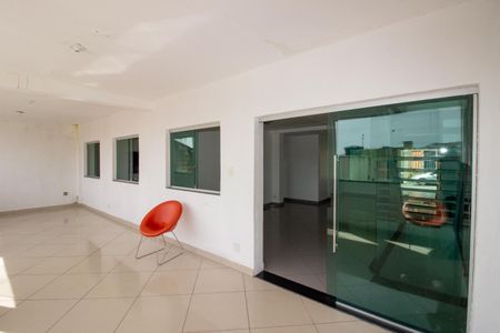 Varanda da Sala de casa à venda com 5 quartos, 380m² em Jardim Laguna, Contagem