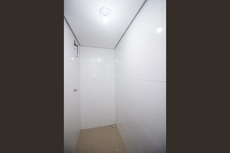 Casa para alugar com 380m², 5 quartos e 4 vagasBanheiro Social 1