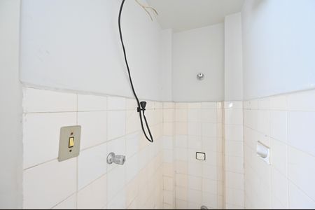 Apartamento para alugar com 69m², 2 quartos e sem vagaBanheiro de Serviço