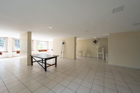 Apartamento para alugar com 69m², 2 quartos e sem vagaSalão de festas