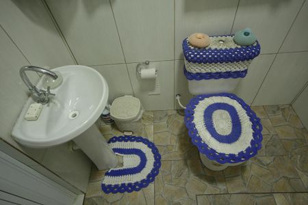 Casa à venda com 65m², 3 quartos e 1 vagaBanheiro  Suíte 1 