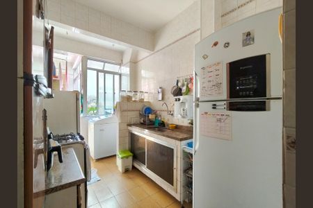 Apartamento para alugar com 74m², 2 quartos e sem vagaCozinha