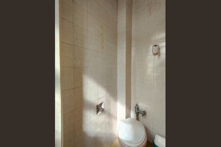 Apartamento para alugar com 74m², 2 quartos e sem vagaBanheiro de serviço