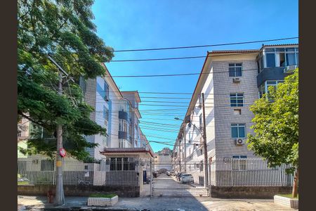 Apartamento para alugar com 74m², 2 quartos e sem vagaFachada e portaria