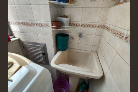 Apartamento para alugar com 74m², 2 quartos e sem vagaÁrea de Serviço