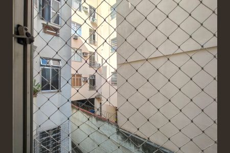 Apartamento para alugar com 74m², 2 quartos e sem vagaSala