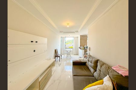 Sala de TV de apartamento para alugar com 2 quartos, 70m² em Ingleses Norte, Florianópolis