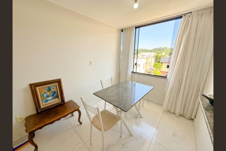 Apartamento para alugar com 70m², 2 quartos e 1 vagaSala de Jantar