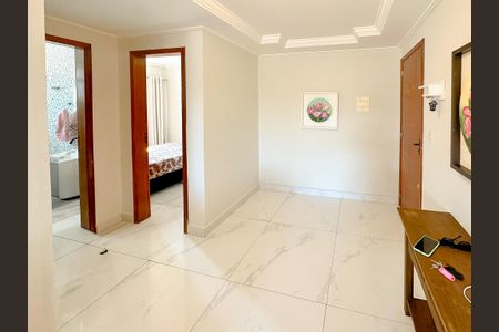 Apartamento para alugar com 70m², 2 quartos e 1 vagaSala de TV