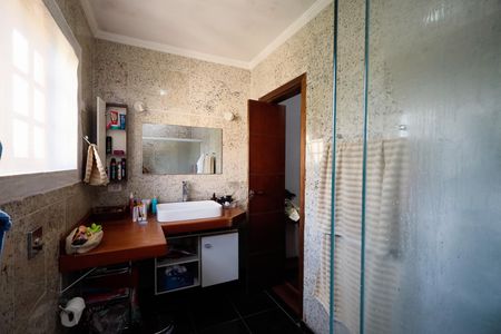 Casa à venda com 207m², 5 quartos e 2 vagas Casa à venda com 207m², 5 quartos e 2 vagasBanheiro da Suíte