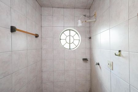 Casa à venda com 207m², 5 quartos e 2 vagas Casa à venda com 207m², 5 quartos e 2 vagasBanheiro casa 2