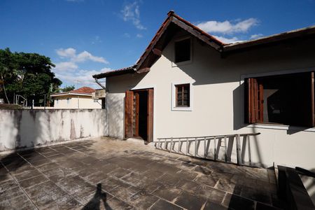 Casa à venda com 207m², 5 quartos e 2 vagas Casa à venda com 207m², 5 quartos e 2 vagasVaranda