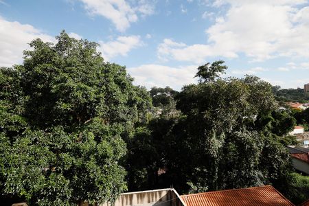 Casa à venda com 207m², 5 quartos e 2 vagas Casa à venda com 207m², 5 quartos e 2 vagasVista