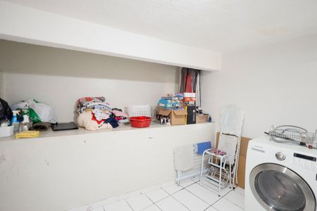 Casa à venda com 207m², 5 quartos e 2 vagas Casa à venda com 207m², 5 quartos e 2 vagasÁrea de Serviço