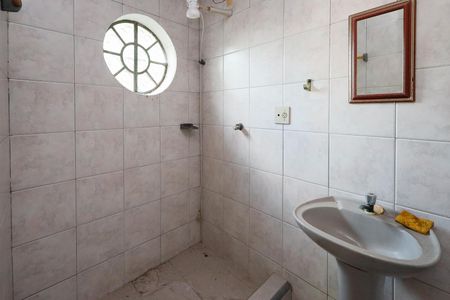 Casa à venda com 207m², 5 quartos e 2 vagas Casa à venda com 207m², 5 quartos e 2 vagasBanheiro casa 2