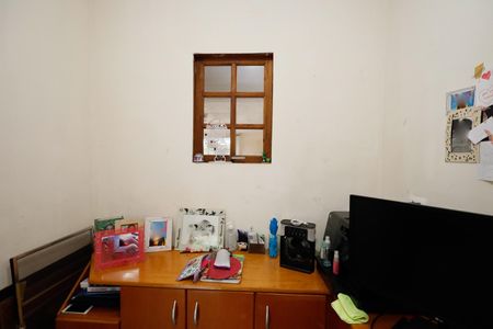 Casa à venda com 207m², 5 quartos e 2 vagas Casa à venda com 207m², 5 quartos e 2 vagasescritório