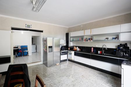 Casa à venda com 207m², 5 quartos e 2 vagas Casa à venda com 207m², 5 quartos e 2 vagasCozinha