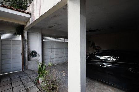 Casa à venda com 207m², 5 quartos e 2 vagas Casa à venda com 207m², 5 quartos e 2 vagasGaragem