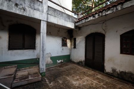 Casa à venda com 207m², 5 quartos e 2 vagas Casa à venda com 207m², 5 quartos e 2 vagasQuintal