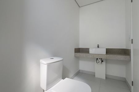 Apartamento à venda com 150m², 3 quartos e 3 vagasBanheiro da Suíte 2