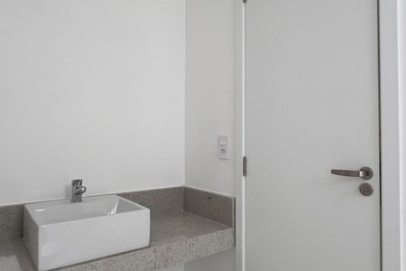 Apartamento à venda com 150m², 3 quartos e 3 vagasBanheiro da Suíte 2