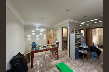 Casa para alugar com 4 quartos, 149m² em Osvaldo Cruz, Rio de Janeiro