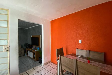 Casa à venda com 156m², 2 quartos e 2 vagasCozinha 