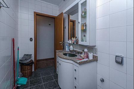 Casa à venda com 100m², 3 quartos e 2 vagasbanheiro social_3