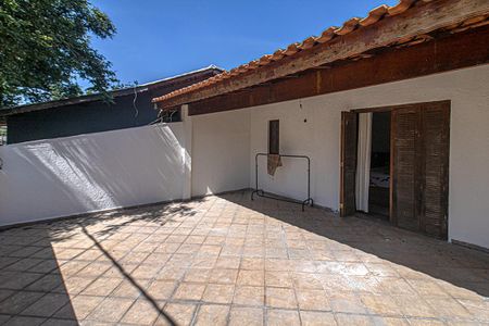 Casa à venda com 100m², 3 quartos e 2 vagasterraço na suíte_3
